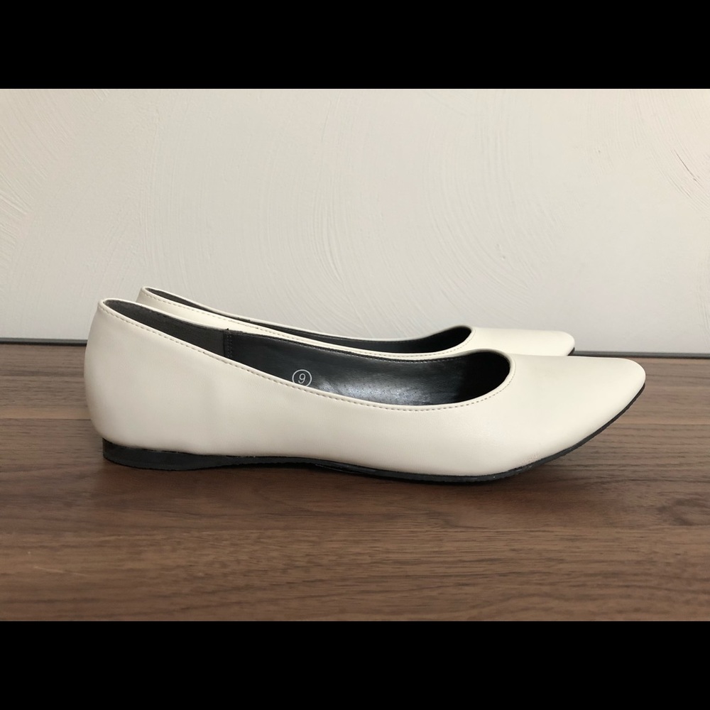 Petrie Pointed Toe Ballet Flat